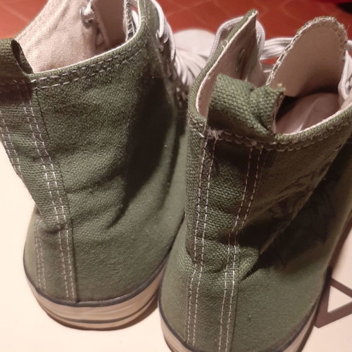 Athletic shoes size 41 like new, green