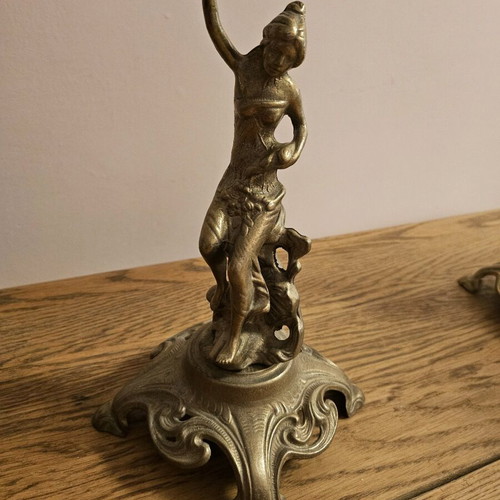 Donna brass candlesticks like new, set of 2