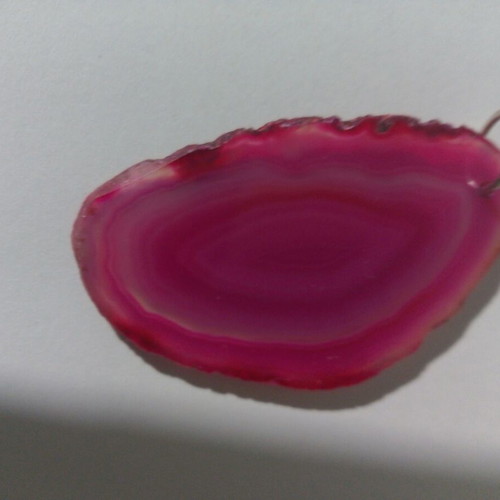 Fuchsia agate mineral slice pendant with ring