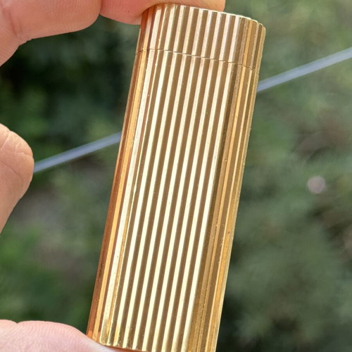 Must de Cartier Gas Lighter "Godron Vertical Lines"