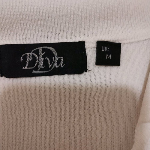 Blouse like new, size M, black and white