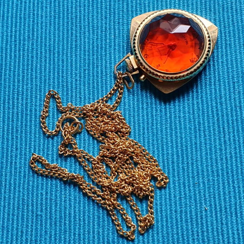 Vintage 80s Zaria wind-up watch used, gold color