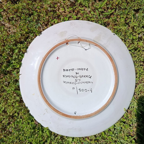 Ikaros decorative plate hand-painted, like new, 27 cm diameter