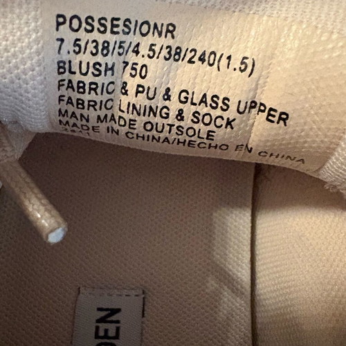 Steve Madden sneaker size 38 new, beige, narrow fit