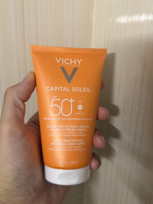 Vichy Capital Soleil SPF 50 Invisible Hydration