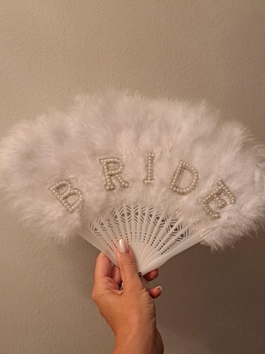 Fan bride, like new, white