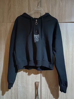 Women's black hoodie used like new, one size