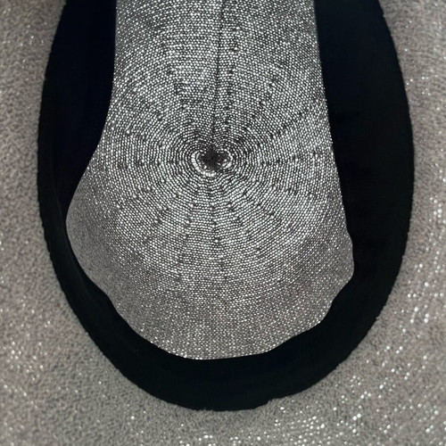 Karfil lady’s hat like new, gray