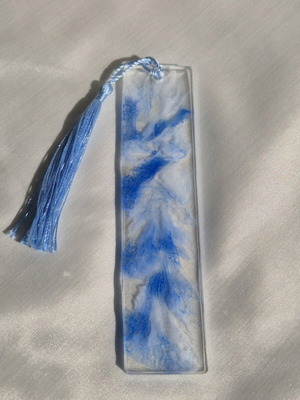 Handmade bookmark from resin with blue and white shades new