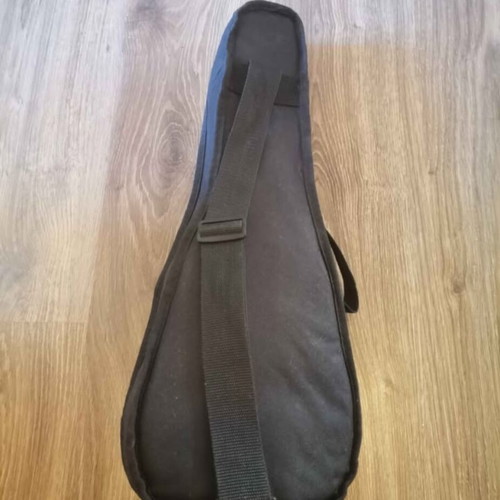 Cascha Premium Mahogany Soprano Ukulele set like new