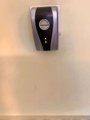 Electricity saver like new with free economy lamp