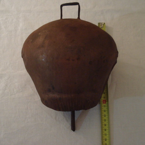 Large bell used, length 21cm, height 25cm, width 13cm