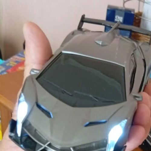 Lamborghini Veneno 1:24 Remote Control Car like new with Lights