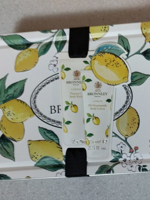 Σετ περιποίησης σώματος The Lemon Edit από Bronnley
