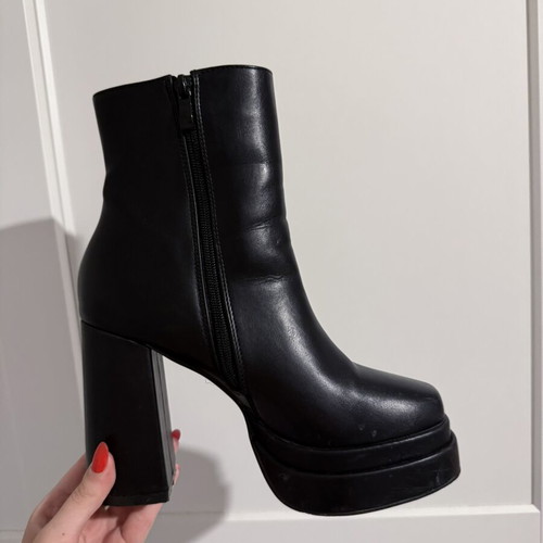 Tsoukalas Shoes ankle boots used, black, size 39