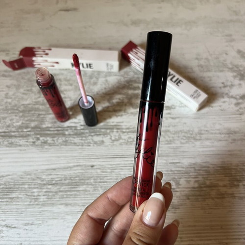 Matte red lipstick new with chocolate scent