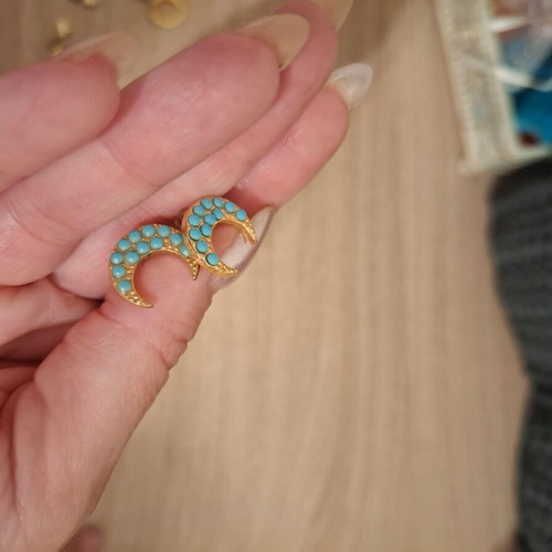 Modern jewelry set earrings and necklace turquoise and gold new