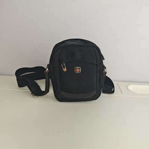 Gladiator shoulder crossbody bag used, black fabric