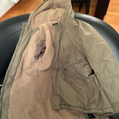 Benetton Teen Jacket Size 48 Green With Fur and Hood Like New