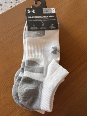 Κάλτσες Under Armour καινούργιες, μέγεθος 47,5-50,5, άσπρες και γκρι