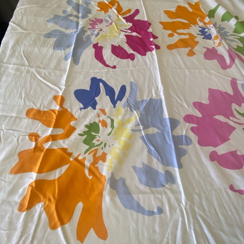 Duvet cover like new with 2 orange pillowcases Bed and Bath