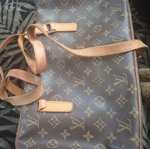 Τσαντα γνησια δερμάτινη Louis Vuitton