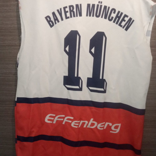 Bayern Munich jersey used, size M, cut sleeves, Effenberg replica