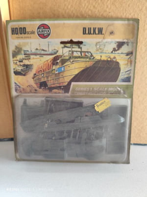 Airfix D.U.K.W. Series 1 HO/OO scale model kit, vintage