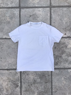 Calvin Klein white tee like new, medium size