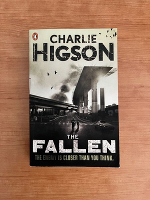 The Fallen βιβλίο σαν καινούργιο, Charlie Higson