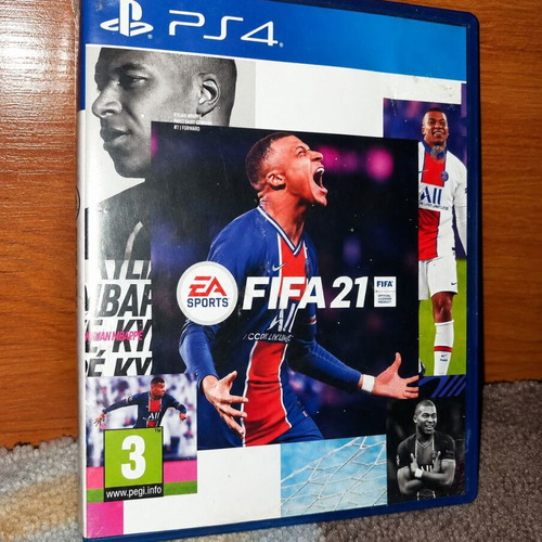 FIFA 21 PS4 game like new, original case and clean disc