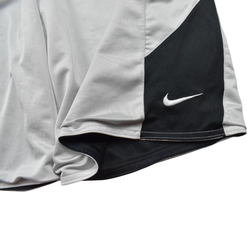 Nike reversible basketball shorts used, size medium