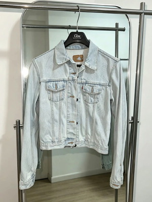 Levi's vintage denim jacket from the '90s like new, blue, size XL