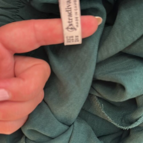 Stradivarius Pants green, like new, elastic waist, wide leg, belt