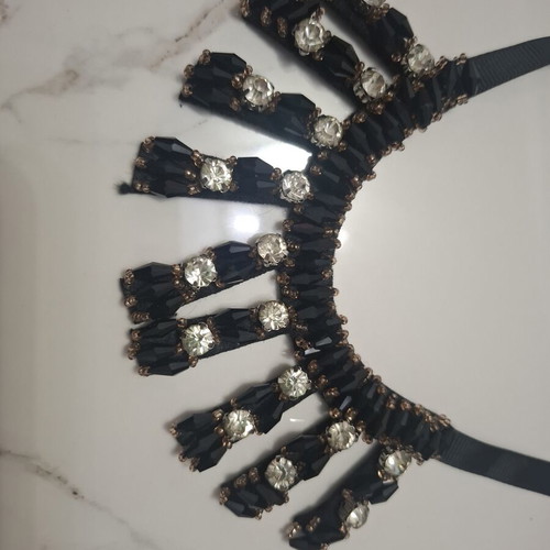 Elegant women's necklace vintage style with strass like new, black