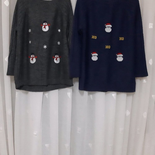 Festive sweaters used, set of 2, gray