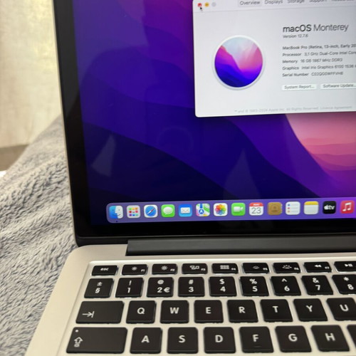 MacBook Pro Retina Display 13.3” Silver, 16GB RAM, 500GB SSD
