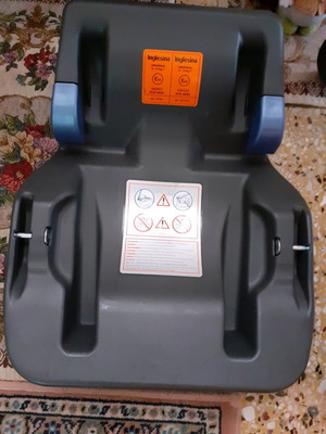 Inglesina car seat like new