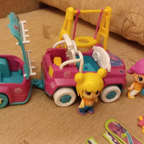 Pinypon Car with Trailer and Figures used by Famosa