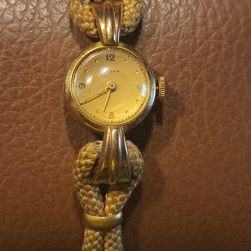 INVAR Swiss Made Ladies Mechanical Watch, 17 Jewels, Vintage