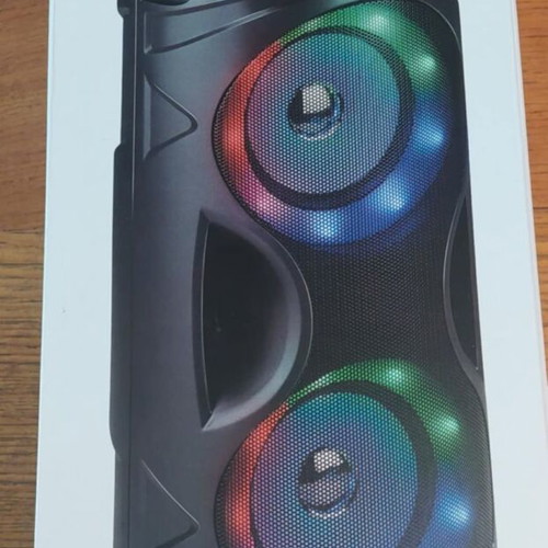 Portable Bluetooth Speaker new with FM radio and karaoke function