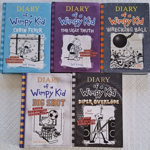 Diary of a Wimpy Kid 5-Book Set New Hardcover English