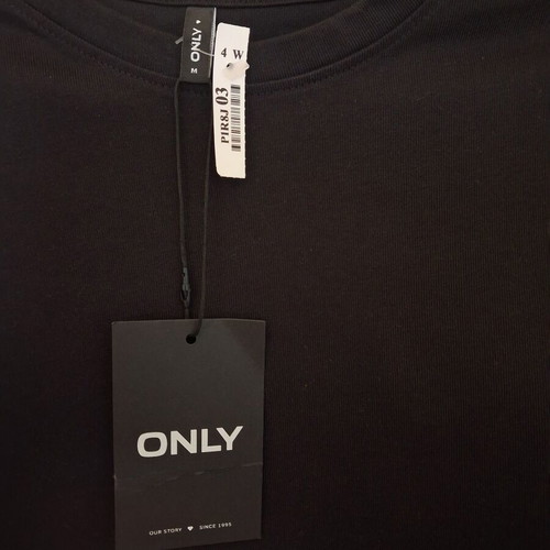 Only black T-shirt like new, size M