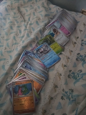 Pokémon surging sparks