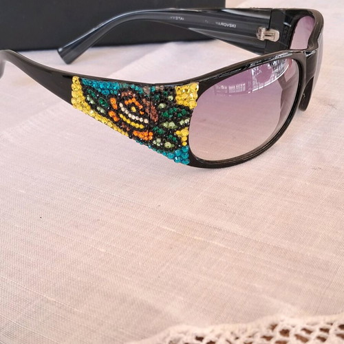 Jimmy Crystal sunglasses like new, multicolored with Swarovski crystals