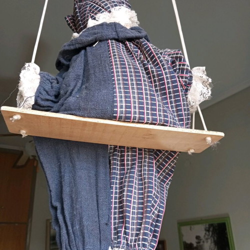 Decorative clown marionette like new, porcelain face and linen clothes