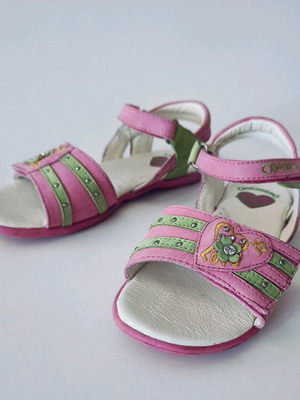 Crocodilino leather sandals for girls like new, size 30, pink