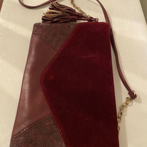 Clutch bag crossbody like new, burgundy suede and faux leather with crocodile texture