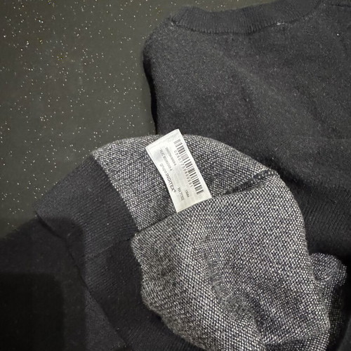 Zara children's sweater size 8-9, like new, black