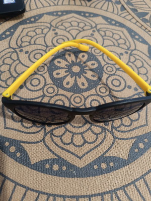 Sunglasses new, black and yellow